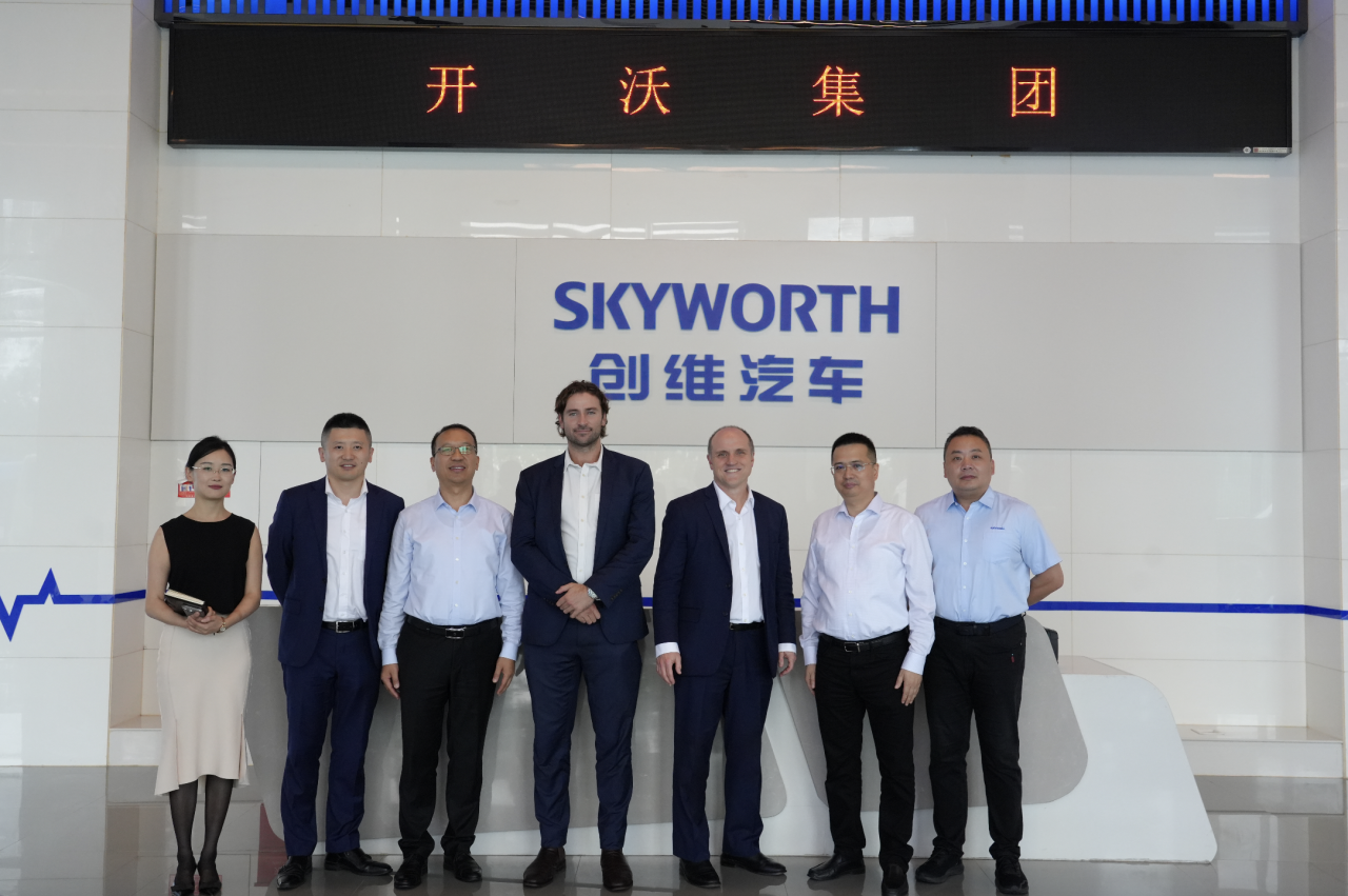 El Cónsul General de Australia en Shanghai visita el Grupo SKYWELL para explorar conjuntamente el desarrollo global de vehículos de nueva energía